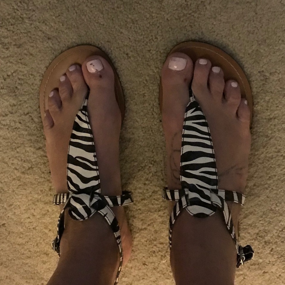 T-strap sandals